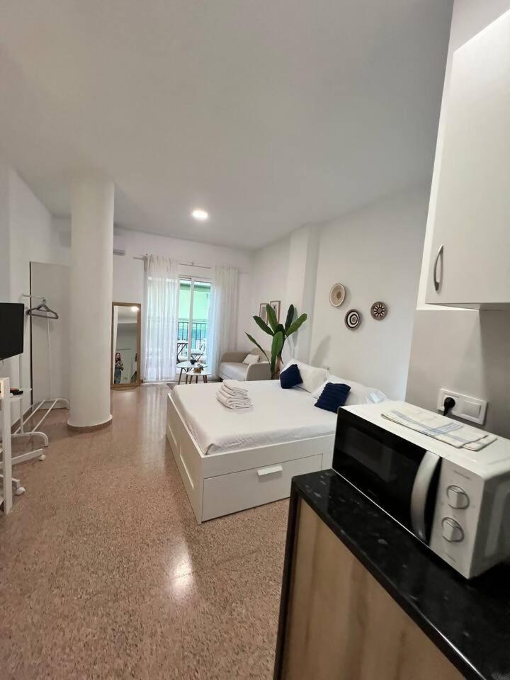Estudios Con Encanto Alicante Exterior photo